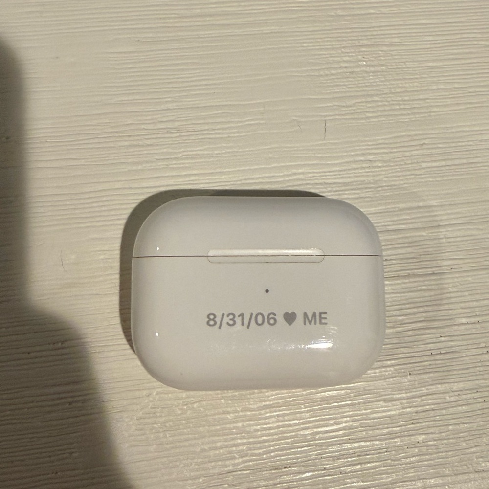 Apple Airpods Generation 2 WITH ENGRAVING